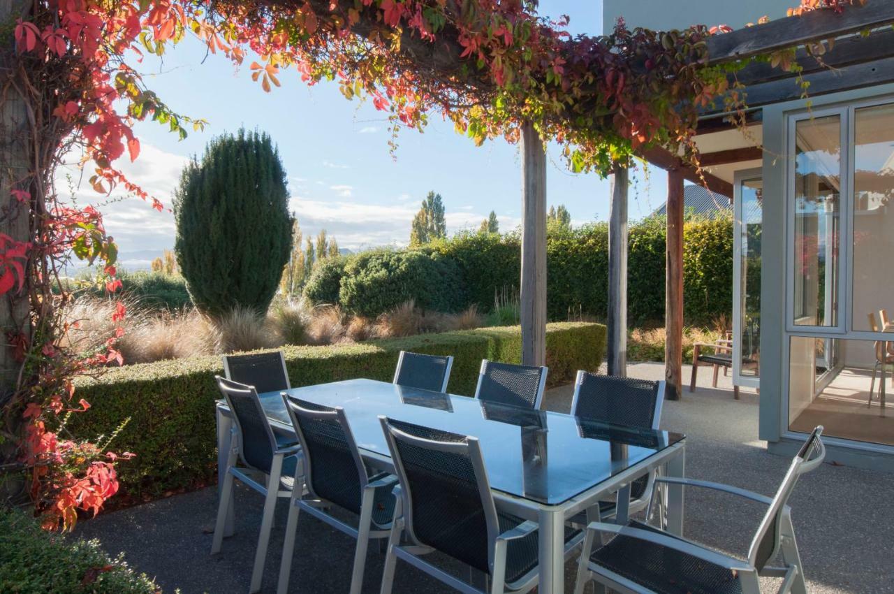 Sunrise Sanctuary Villa Wanaka Exterior foto
