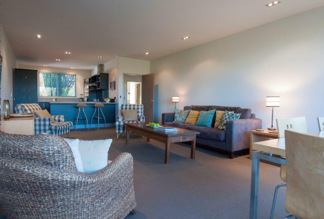 Sunrise Sanctuary Villa Wanaka Exterior foto