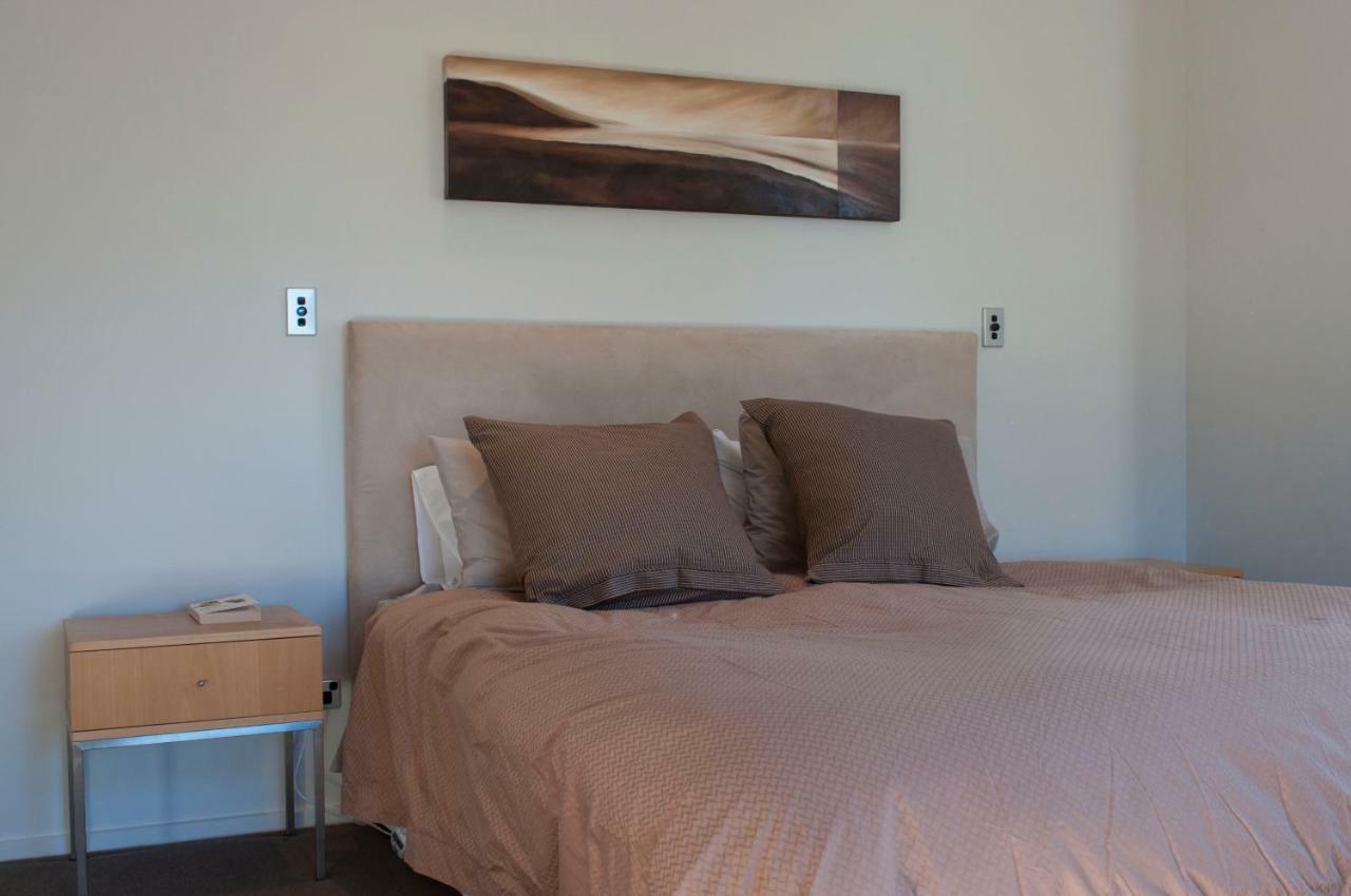Sunrise Sanctuary Villa Wanaka Exterior foto