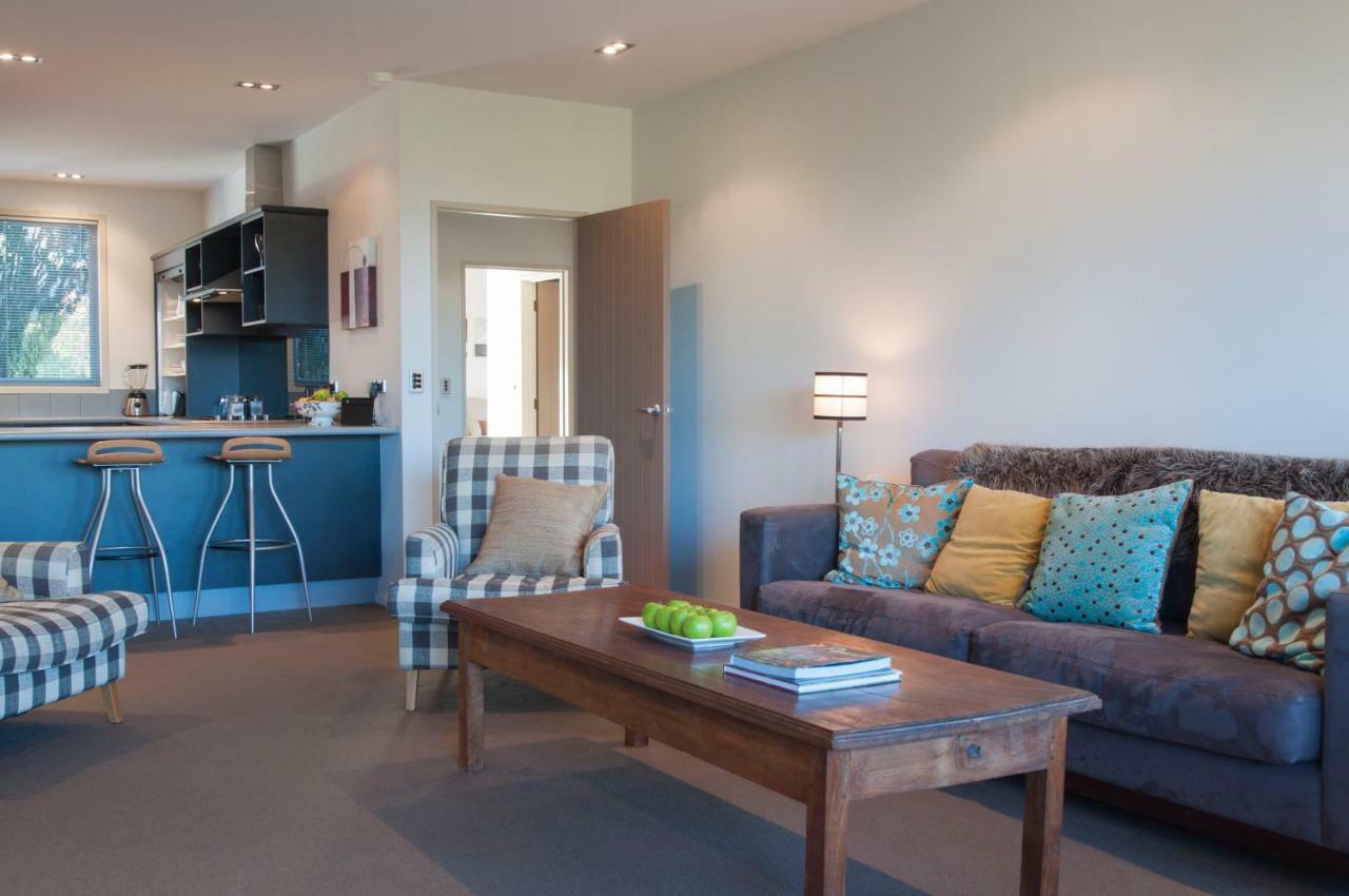 Sunrise Sanctuary Villa Wanaka Exterior foto